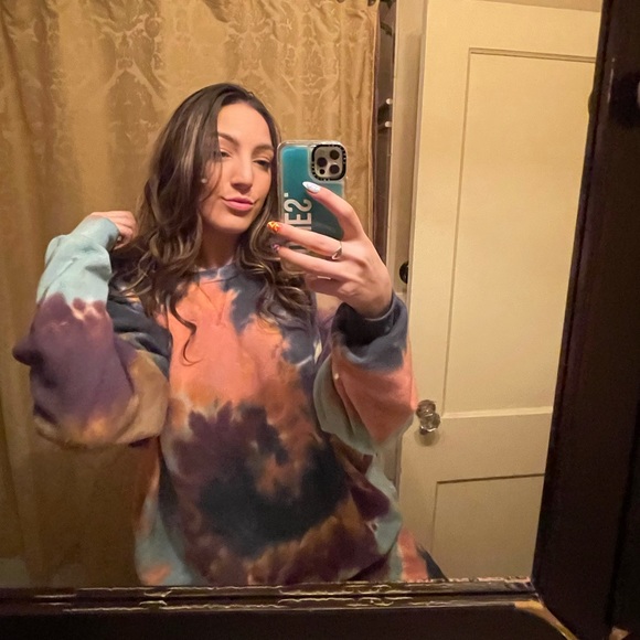 Meet your Posher, Katie - Picture 2 of 4